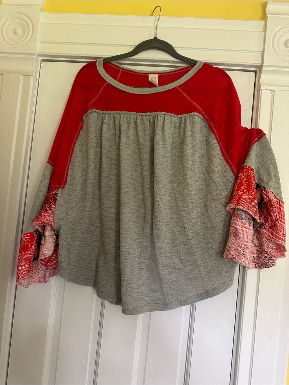We the Free Red & Gray Ruffle-Sleeve Top